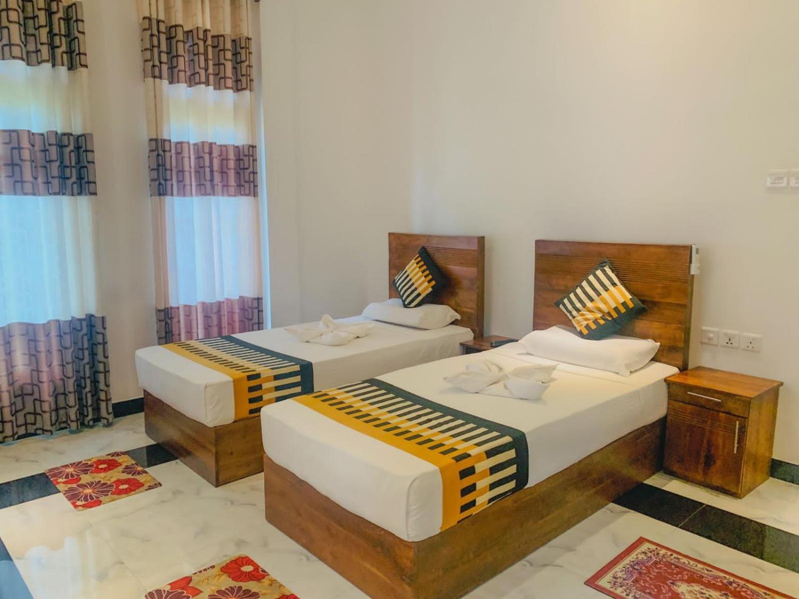 Hotel River Front تيساماهاراما المظهر الخارجي الصورة