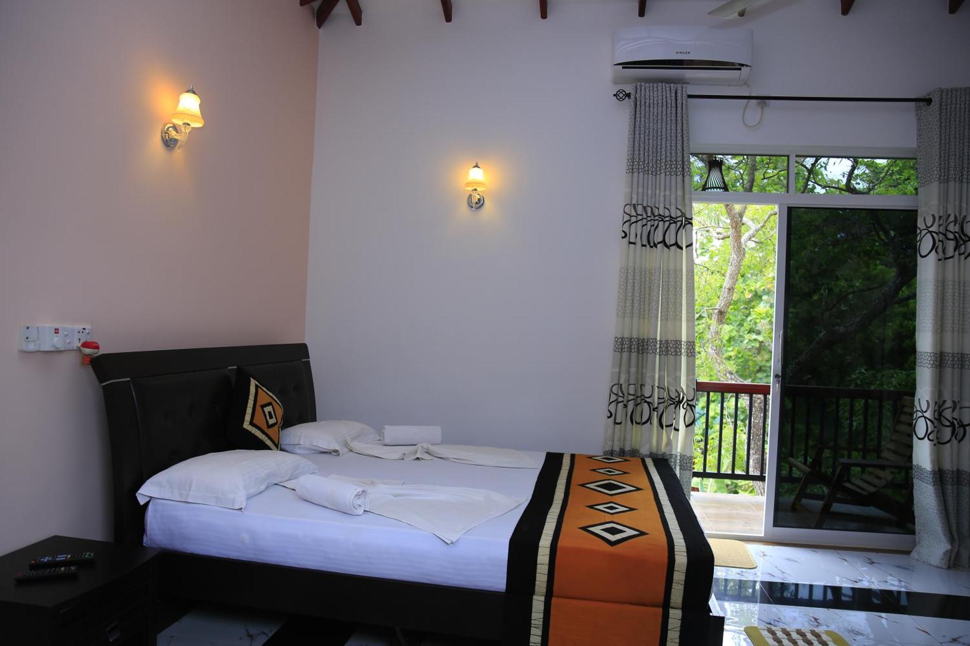 Hotel River Front تيساماهاراما المظهر الخارجي الصورة