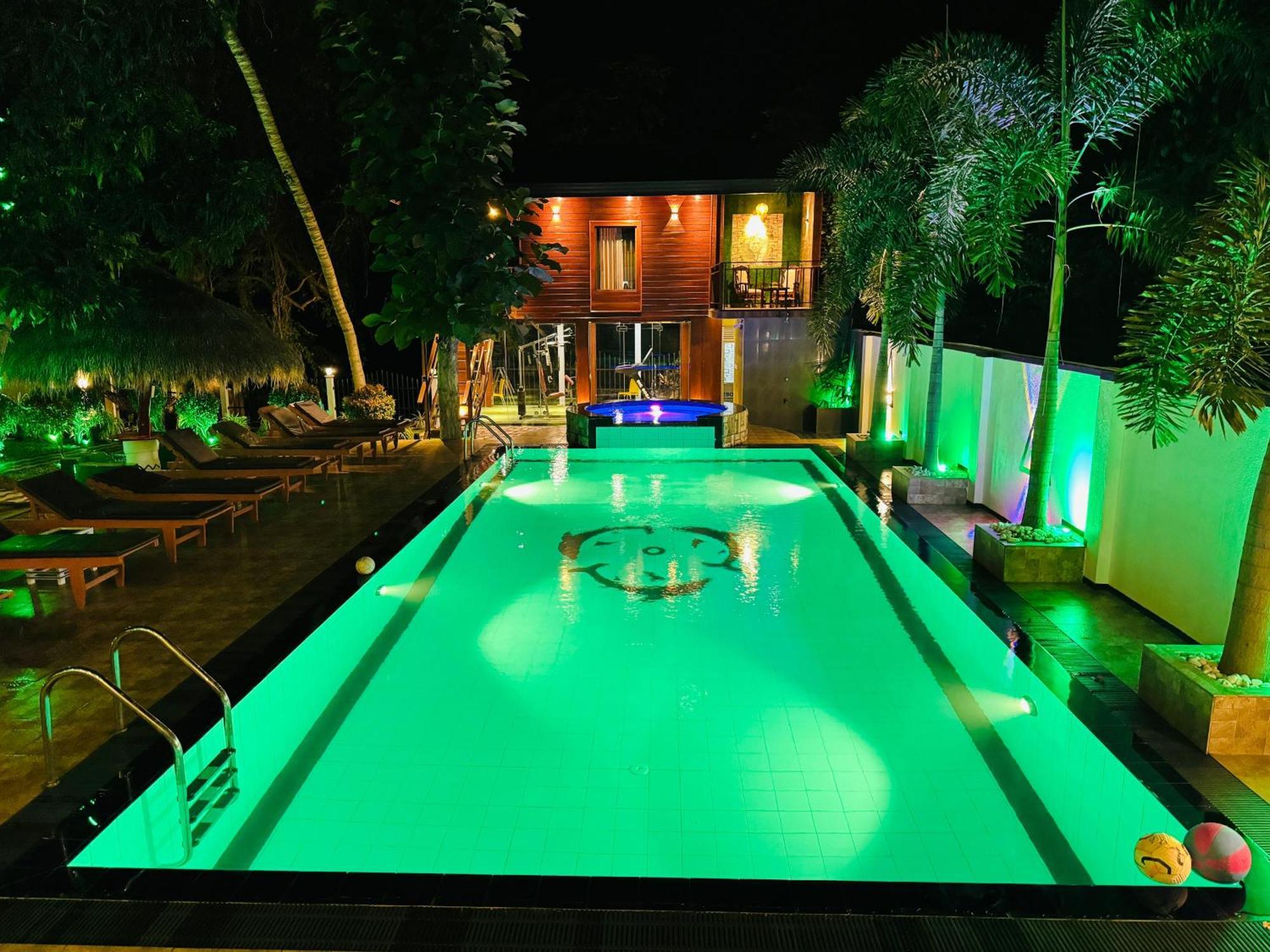 Hotel River Front تيساماهاراما المظهر الخارجي الصورة